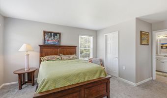 5 ELM Ct, Barnegat, NJ 08005
