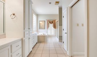 310 W Magnolia Ave, Abbeville, LA 70510