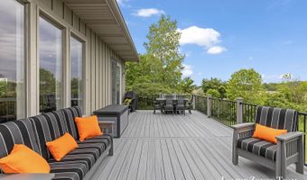 12250 Knoper Ct, Allendale, MI 49401