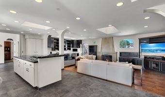3181 Goldenspur Dr, Camarillo, CA 93010
