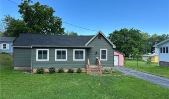 35 Bolton Ave, Alexandria Bay, NY 13607