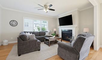 142 Bellwood Cir 142, Bellingham, MA 02019