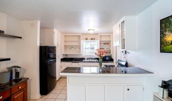 1010 N Ivy St, Escondido, CA 92026