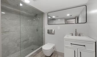 51 W 48TH St, Bayonne, NJ 07202