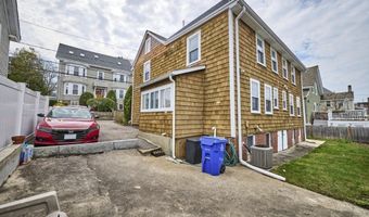 15-17 Peaceable St, Boston, MA 02135