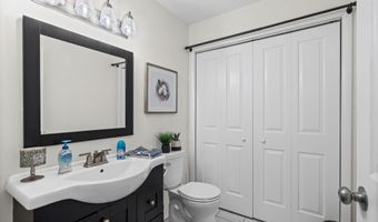 117 E Windswept Dr, Amsterdam, NY 12010