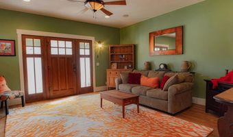 210 E 6th Ave, Escondido, CA 92025