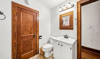 1728 Harbor Ave, Ashtabula, OH 44004
