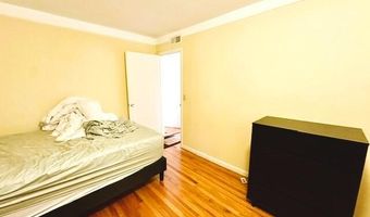 1209 Island Dr 204, Ann Arbor, MI 48105
