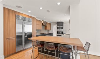 3100 N MONROE St, Arlington, VA 22207