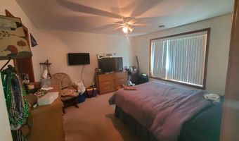 41 Dana Dr, Bangor, ME 04401