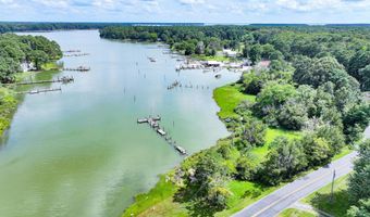 7649 COOPER POINT Rd, Bozman, MD 21612