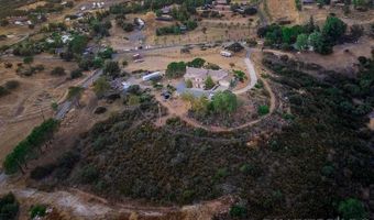 23475 Trappers Hollow Rd, Alpine, CA 91901