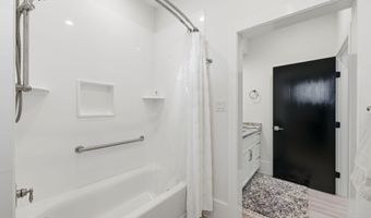 685 Raymond Rd, Arapahoe, NC 28510