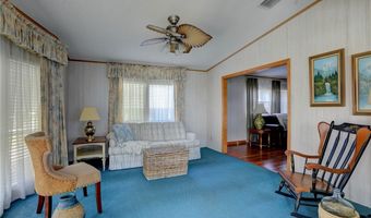 624 Periwinkle Cir, Barefoot Bay, FL 32976