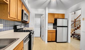 1735 Portsmith Ln 8-3, Arlington Heights, IL 60004