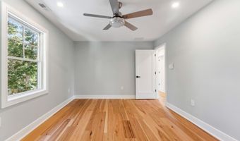 515 Sandalwood Rd, Villas, NJ 08251