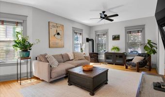 16 Isham St, Burlington, VT 05401