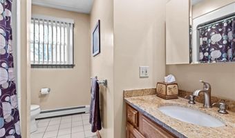 3 Betsy Dr, Bristol, RI 02809