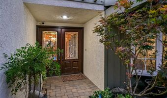 6587 E VIA ARBOLES, Anaheim, CA 92807
