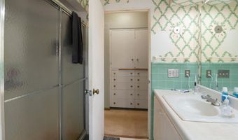 4105 Riverview Dr, Alma, MI 48801