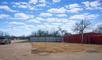 301 W 12th St, Ada, OK 74820