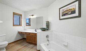 15913 Garrett Dr, Apple Valley, MN 55124