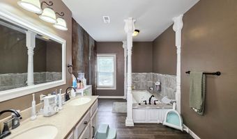 411 N 4th St, Battle Creek, NE 68715