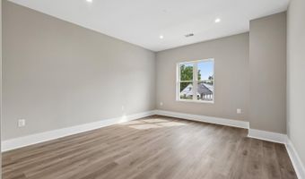 735 N GEORGE MASON Dr, Arlington, VA 22203