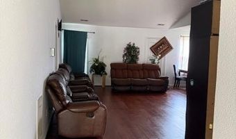 8113 Maple Stream Ln, Indianapolis, IN 46217