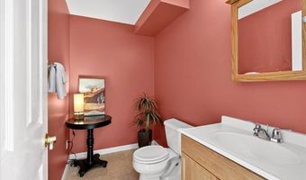 1428 Tahoe Valley Ct, Ballwin, MO 63021