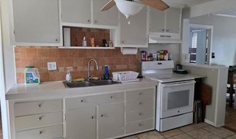 18 Glen St, East Providence, RI 02915