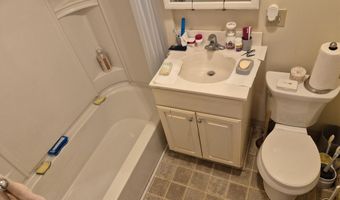 105 N 10TH St, Reading, PA 19601