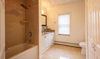 34 Shore Rd, East Providence, RI 02915