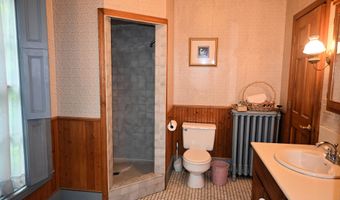 151 Kenduskeag Ave, Bangor, ME 04401