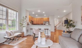44357 OAKMONT MANOR Sq, Ashburn, VA 20147