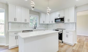 3520 GOLDEN HILL Dr, Bowie, MD 20721