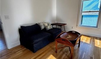 433 Wolcott Ave, Middletown, RI 02842