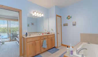 14 Iowa St. B2, Arnolds Park, IA 51331