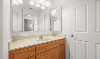 2708 Lake Pointe 209, Spring Valley, CA 91977