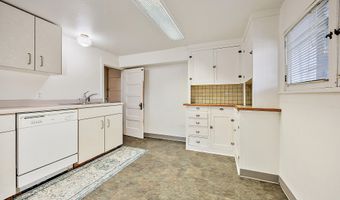 1049 Siskiyou Blvd, Ashland, OR 97520