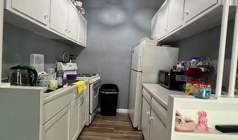 7723 DONNYBROOK Ct 205, Annandale, VA 22003