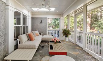 54 Fairway Rd, Asheville, NC 28804