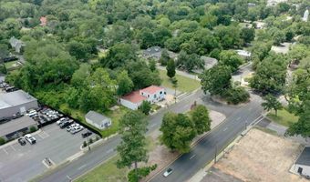 703 Richland Ave E, Aiken, SC 29801