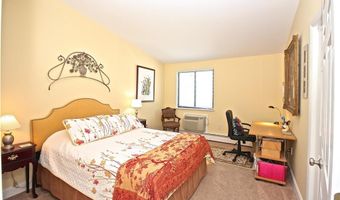 66 Girard Ave 312, Newport, RI 02840
