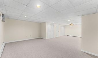 9 Eagle Run C, Warwick, RI 02818