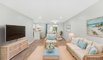 47 Kingsland Ct 6A, Charlestown, RI 02813