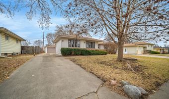 1105 SE Bel Aire Rd, Ankeny, IA 50021