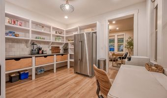 5571 Bethany Bend Dr, Las Vegas, NV 89135