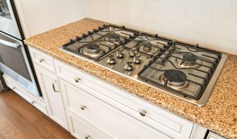 10 Chapel Hill Ct, Barnegat, NJ 08005